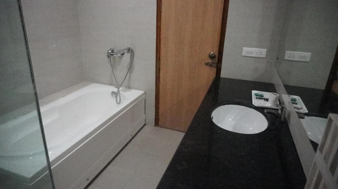 The Rajgir Residency Hotel Luaran gambar