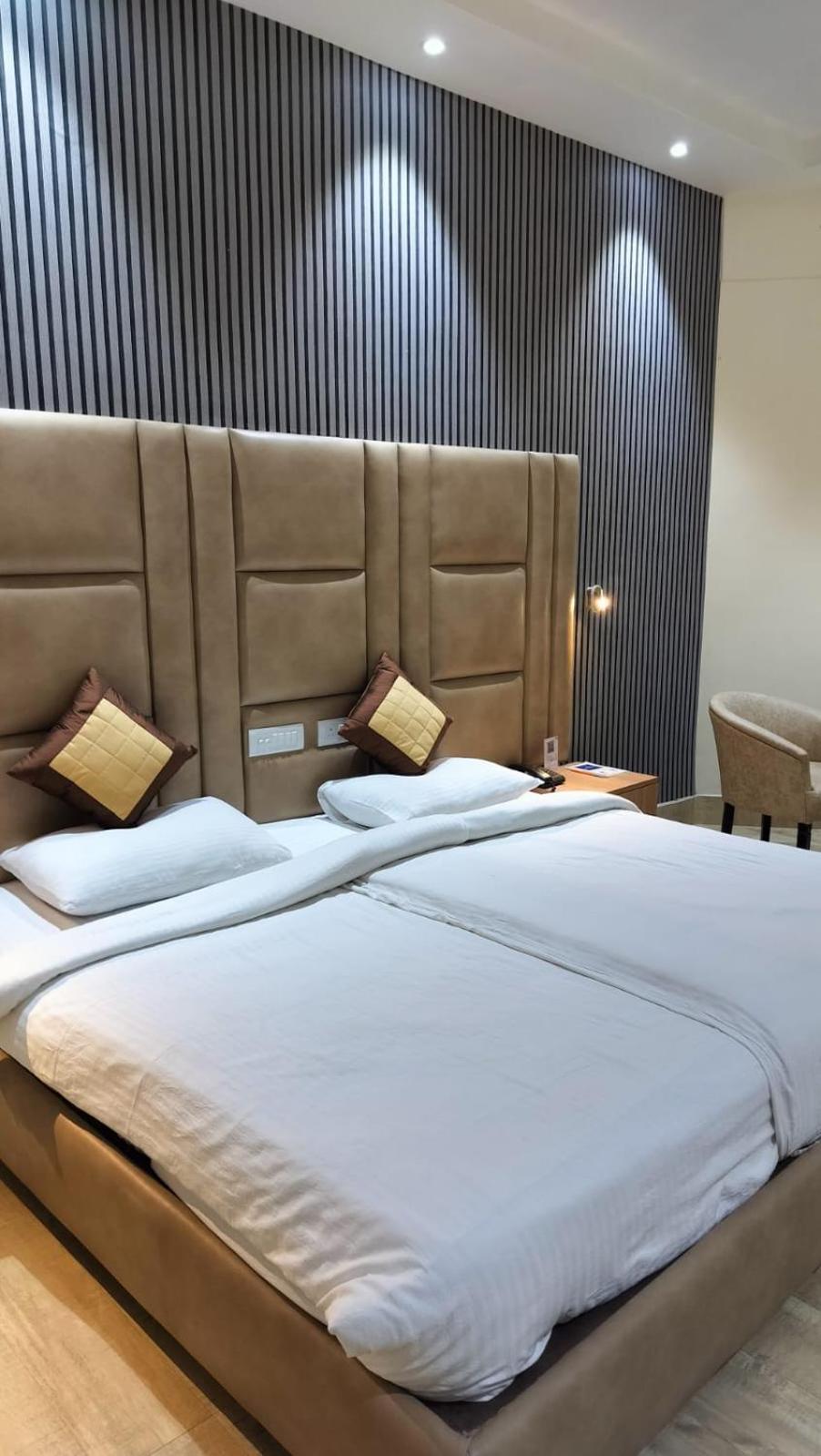 The Rajgir Residency Hotel Luaran gambar